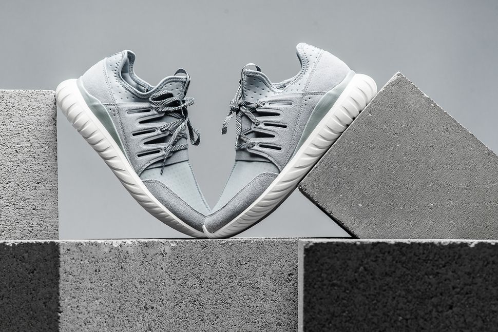 adidas-tubular-radial-light-grey-1