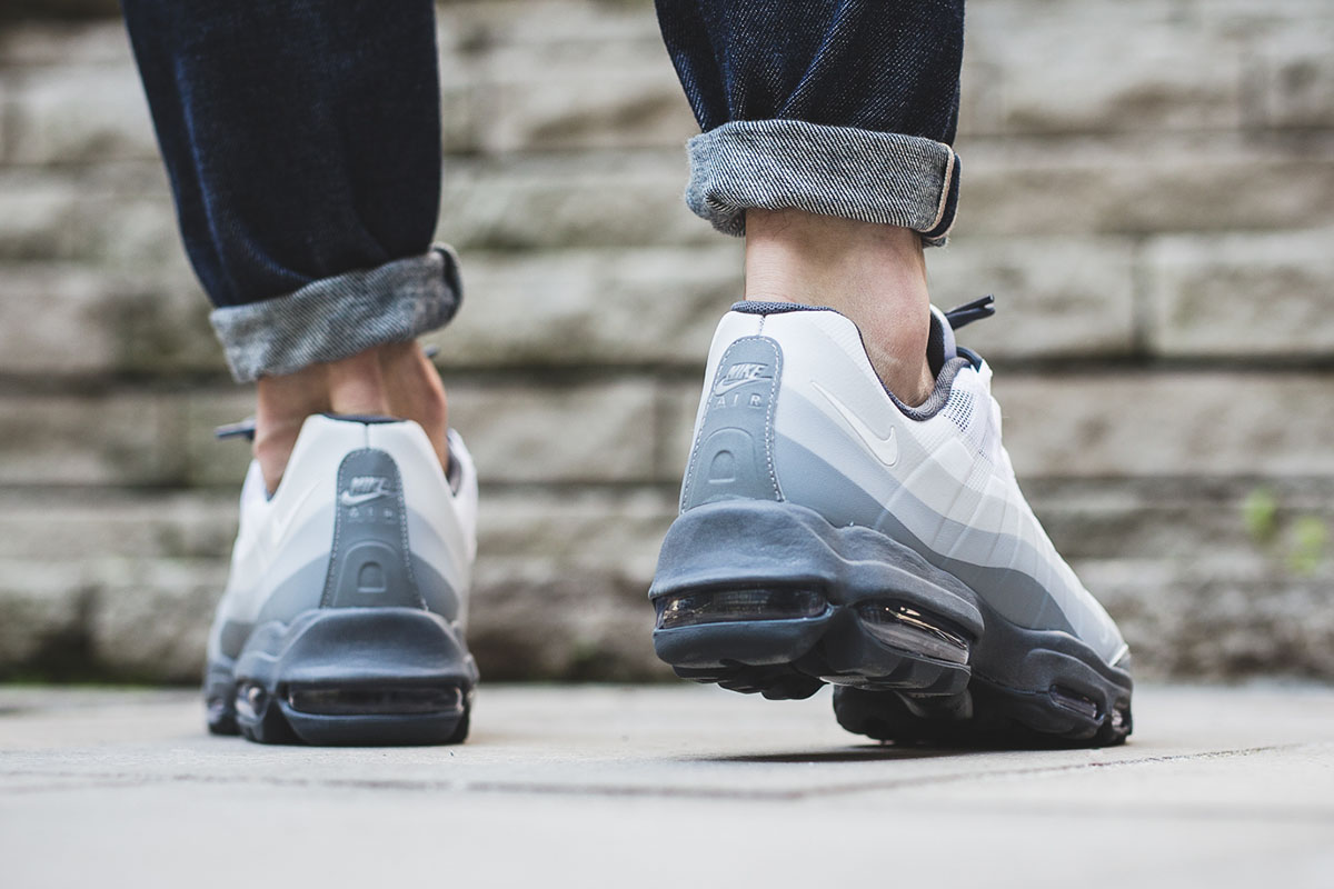 nike-air-max-95-ultra-essential-stealth-grey-3