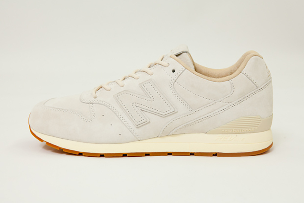 oshmans-new-balance-996-marshmallow-1
