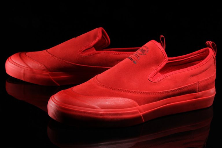 Adidas Matchcourt Slip-On ADV “Scarlett Red”