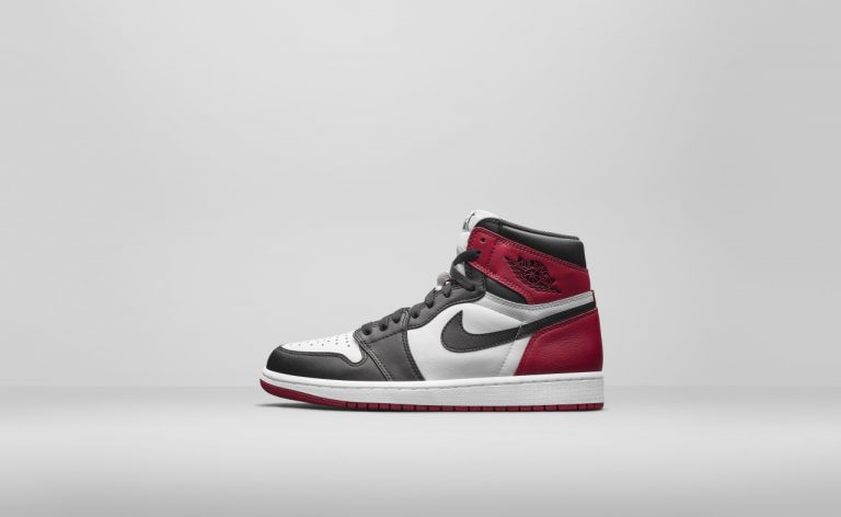 Nike Air Jordan 1 High “Black Toe”