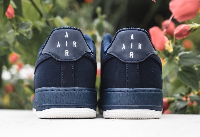 nike-air-force-1-low-obsidian-4
