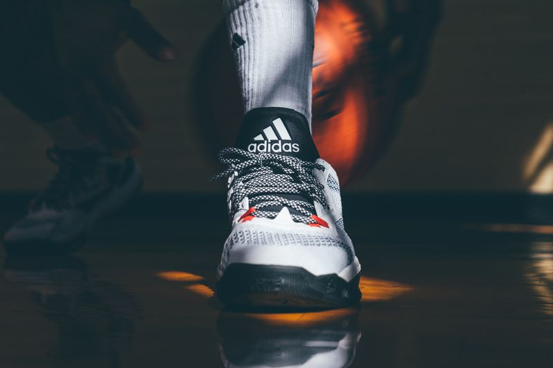 Adidas D Lillard 2 