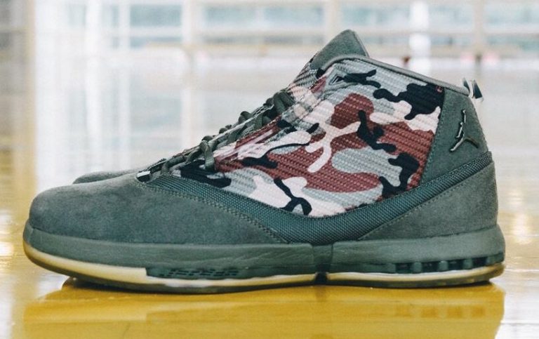 air-jordan-16-veterans-day-pe-3-768x483