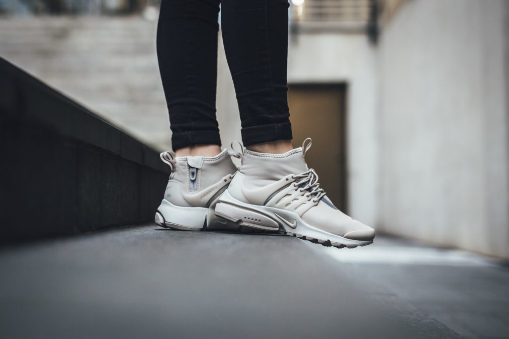 presto mid utility light bone