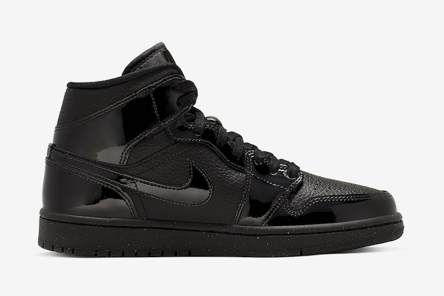 Jordan 20 triple black hotsell
