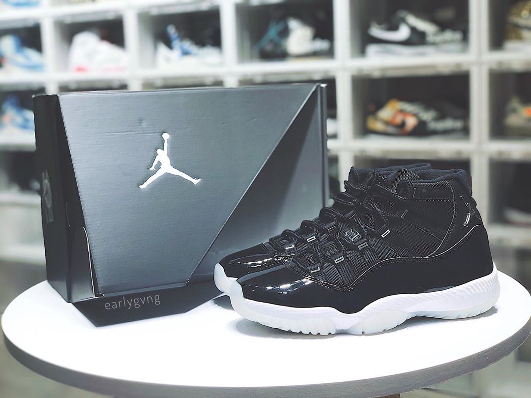 【気質アップ】 First Look at the Air Jordan 11  シューズ(男性用)