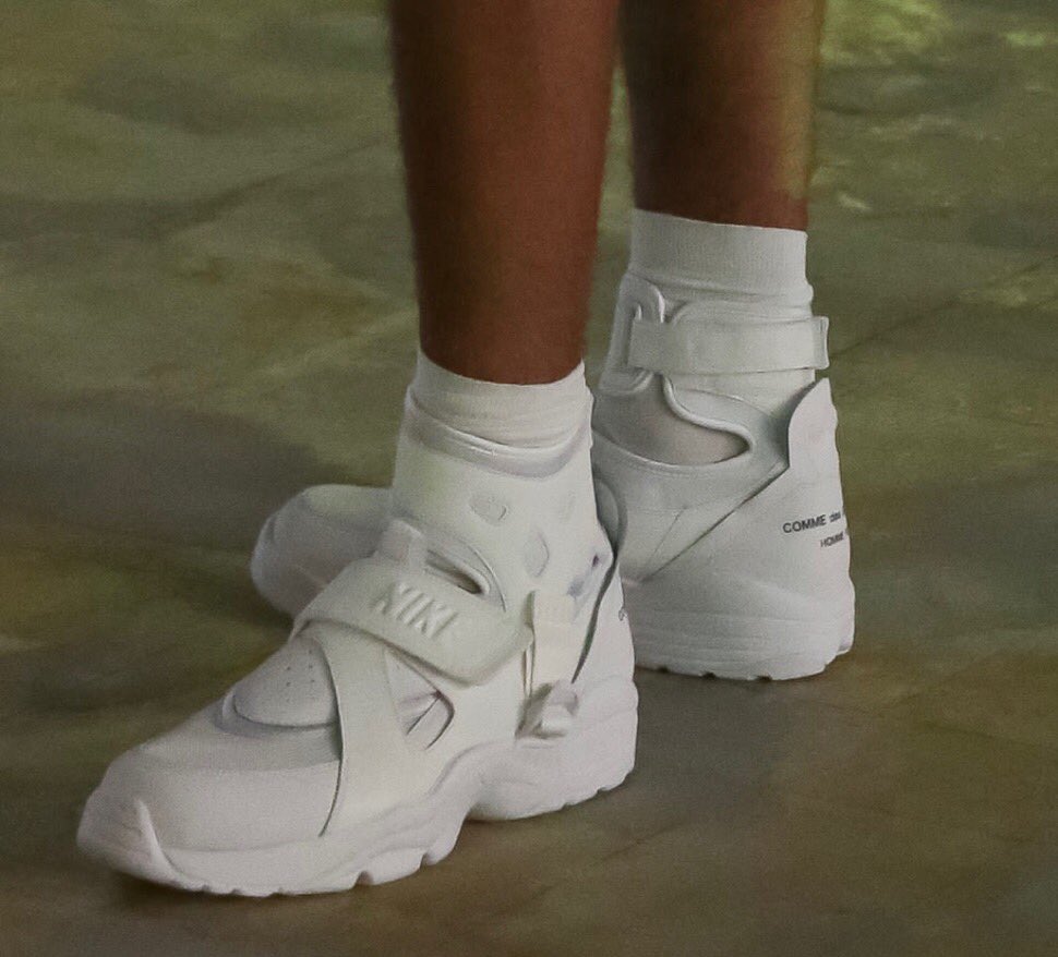 comme des garcons carnivore