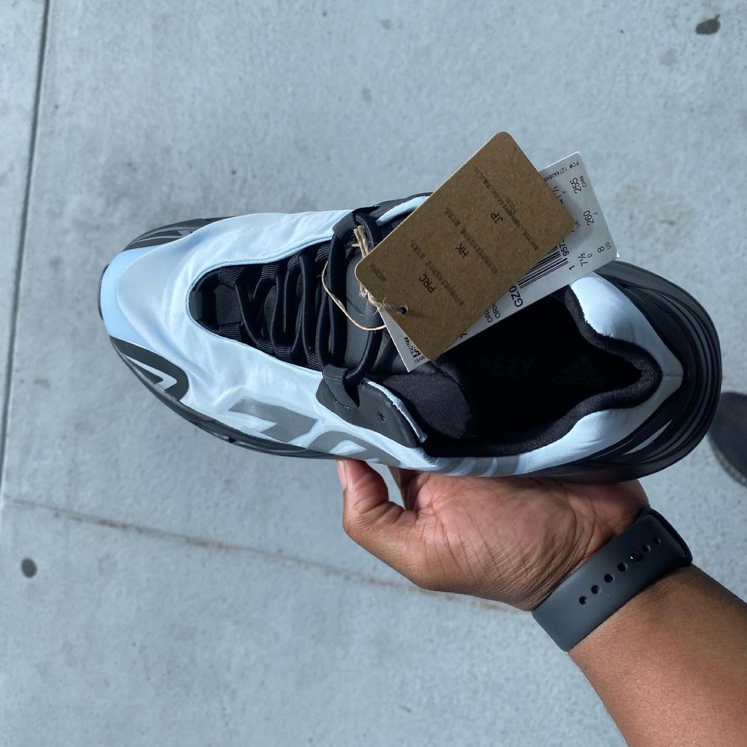 Yeezy boost 700 mnvn. Adidas Yeezy 700 MNVN. Adidas Yeezy Boost 700 MNVN. Adidas Yeezy 700 MNVN Blue. Adidas Yeezy Boost 700 MNVN Blue Tint.
