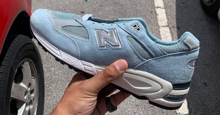 Kith-Exclusive New Balance 990v2 Surfaces in Blue