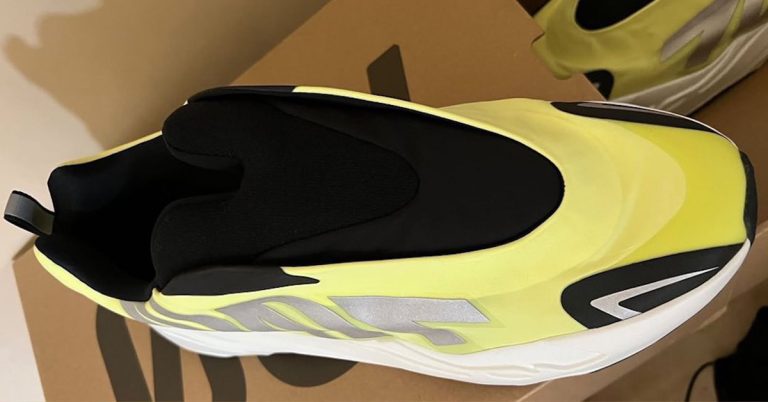 First Look at the YEEZY 700 MNVN Laceless “Phosphor”