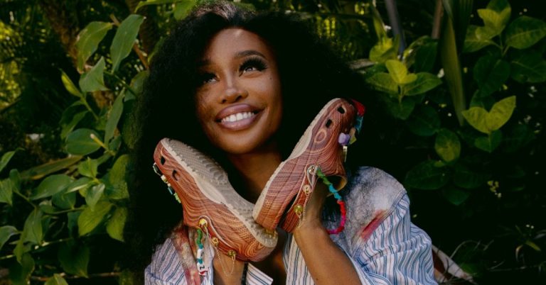 SZA Launches Crocs Collaboration