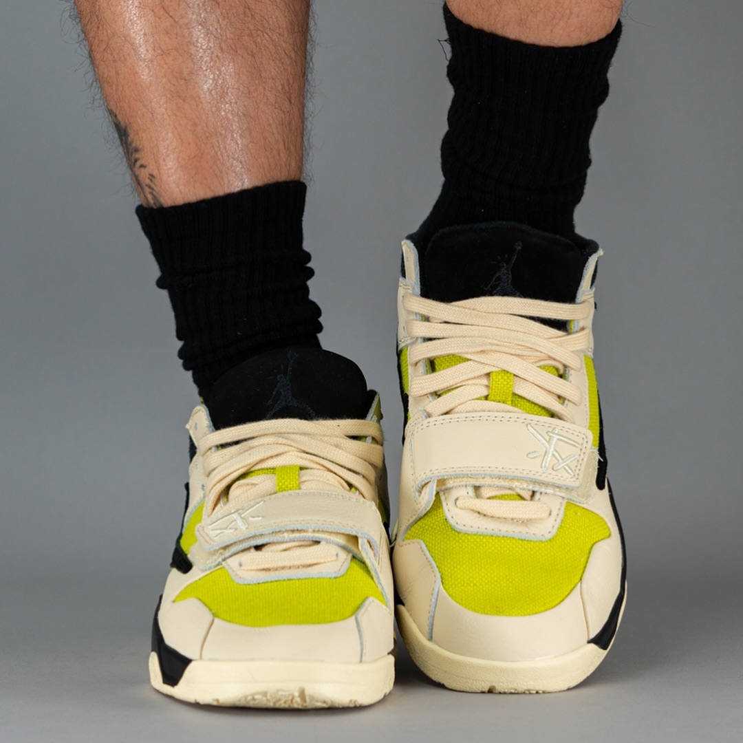 Travis Scott Jordan CJ1 T-REXX 